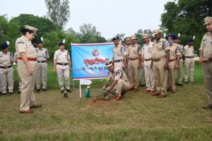 पुलिस वृक्षारोपण