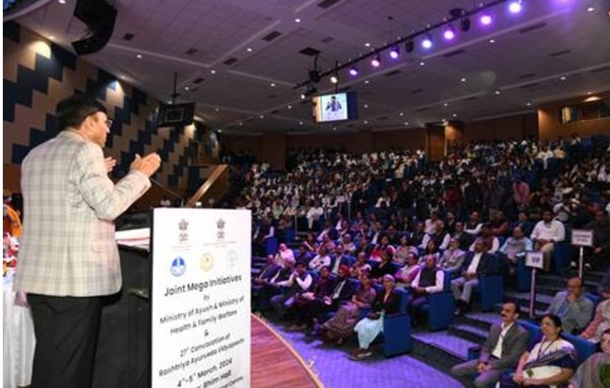 राष्ट्रीय आयुर्वेद विद्यापीठ के 27वें दीक्षांत समारोह और ‘आयुर्वेदो अमृतनाम’ पर 29वें राष्ट्रीय सेमिनार का उद्घाटन किया