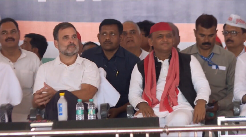 राहुल गांधी और अखिलेश यादव की झांसी में संयुक्त रैली: गरीबी हटाने और किसानों का कर्जा माफ करने का दावा”