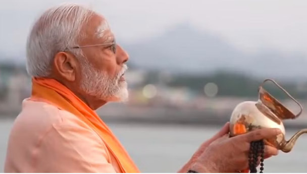 वाराणसी की सबसे हॉट सीट में नरेंद्र मोदी ने तीसरी बार अपनी ऐतिहासिक जीत दर्ज की