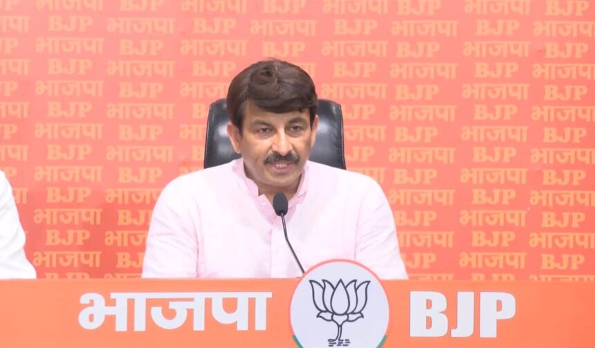अरविंद केजरीवाल की नैतिकता कब जागेगी और वे इस्तीफा कब देंगे: मनोज तिवारी