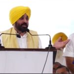 डिंपी ढिल्लों ने छोड़ा SAD का साथ, CM भगवंत मान की मौजूदगी में AAP में हुए शामिल