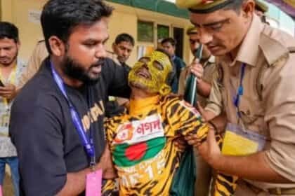 कानपुर टेस्ट के दौरान टाइगर बनकर पहुंचे बांग्लादेशी फैन की जमकर हुई धुनाई, अस्पताल पहुंचा