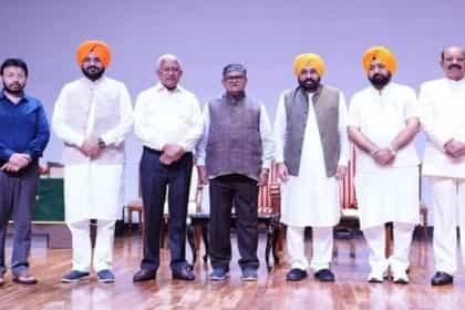 पंजाब कैबिनेट में पांच नए मंत्रियों ने ग्रहण की शपथ, मोहिंदर भगत बने बागवानी मंत्री