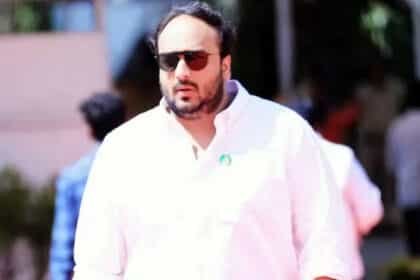 बाबा सिद्दिकी के बेटे जीशान ने अजित पवार की एनसीपी में शामिल, बांद्रा ईस्ट से चुनाव लड़ेंगे.0