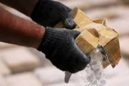 गुजरात में बड़े ड्रग्स रैकेट का भंडाफोड़, 5,000 करोड़ रुपये मूल्य की 518 किलोग्राम कोकीन जब्त की