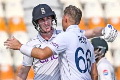 हैरी ब्रूक ने जड़ा शतक का चौका, 69 साल बाद विदेशी खिलाड़ी ने किया कारनामा