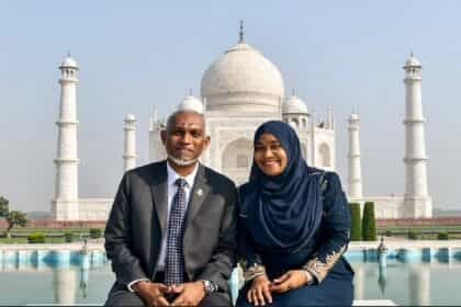 ताज महल को देखकर मालदीव के राष्ट्रपति मोहम्मद मुइज्जू की पत्नी ने पूछा- इसे बनाने वाले कहां रहते हैं?