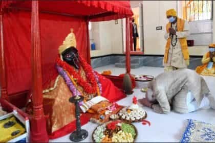 बांग्लादेश के जेशोरेश्वरी मंदिर में मां काली का कीमती मुकुट चोरी, पीएम मोदी ने किया था भेंट