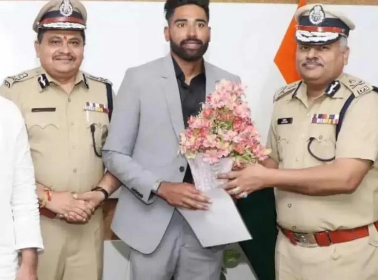 टीम इंडिया के तेज गेंदबाज मोहम्मद सिराज बने DSP