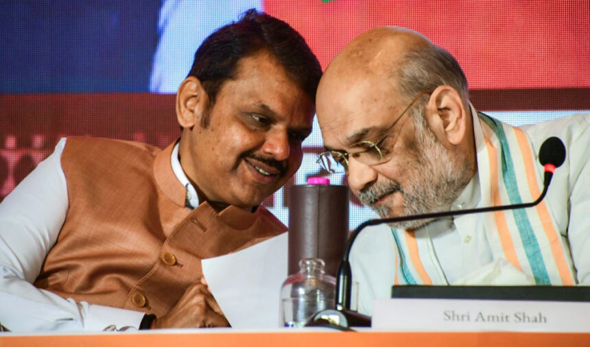 महाराष्ट्र में चल गया फडणवीस का धर्मयुद्ध वाला फॉर्मूला,अमित शाह ने अपने हाथों में ली कमान 