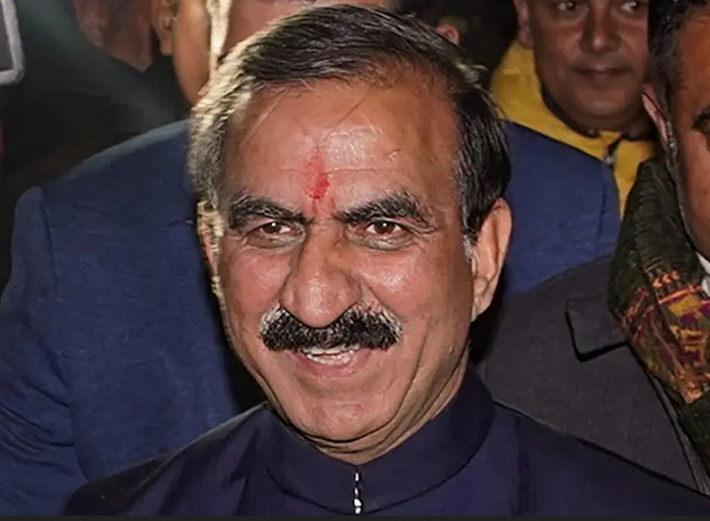 हिमाचल प्रदेश में समोसे पर सियासत: सुरक्षा स्टाफ को परोसे गए मुख्यमंत्री के लिए लाए गए समोसे
