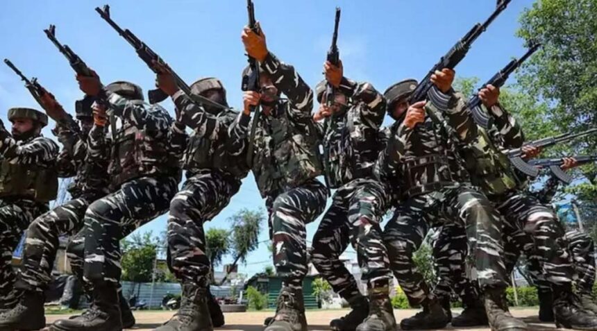 मणिपुर: पुलिस स्टेशन पर हमला करने आए 11 कुकी उग्रवादियों को सीआरपीएफ के जवानों ने मार गिराया, एक जवान गंभीर रूप से घायल
