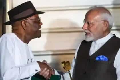 नाइजीरिया के पहले दौरे पर प्रधानमंत्री मोदी को राष्ट्रपति टिनूबू ने राजधानी अबुजा की सौंपी चाबी