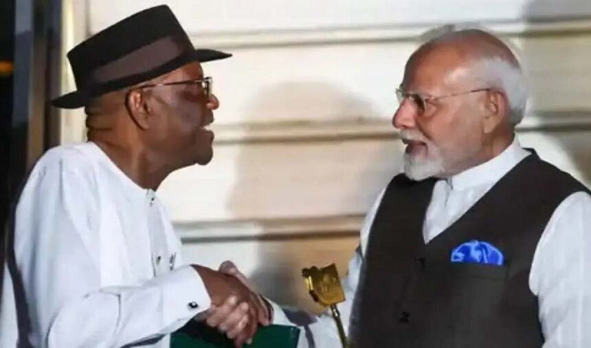 नाइजीरिया के पहले दौरे पर प्रधानमंत्री मोदी को राष्ट्रपति टिनूबू ने राजधानी अबुजा की सौंपी चाबी