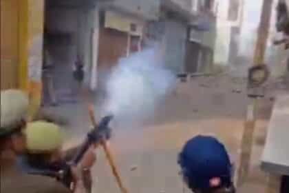 संभल में शाही जामा मस्जिद सर्वेक्षण के दौरान पथराव, पुलिस ने आंसू गैस का किया इस्तेमाल**