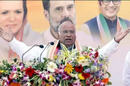 कांग्रेस अध्यक्ष मल्लिकार्जुन खड़गे के बयान पर विवाद : कहा- 12 पवित्र ज्योतिर्लिंग में से एक पवित्र लिंग मैं भी हूं 