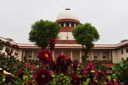 सुप्रीम कोर्ट ने प्रदर्शन कर रहे किसानों से गांधीवादी तरीका अपनाने की दी सलाह