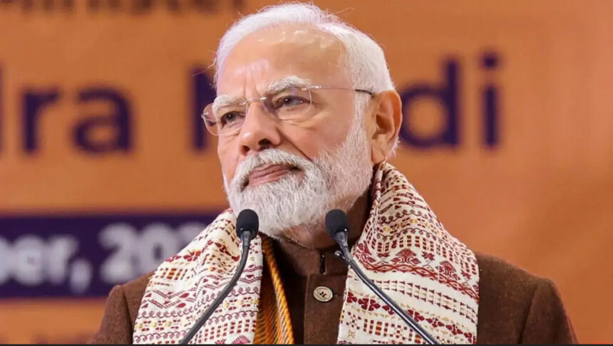 पीएम मोदी को बम से उड़ाने की दी धमकी : धमकी देने वाले ने खुद को बताया आईएसआई एजेंट