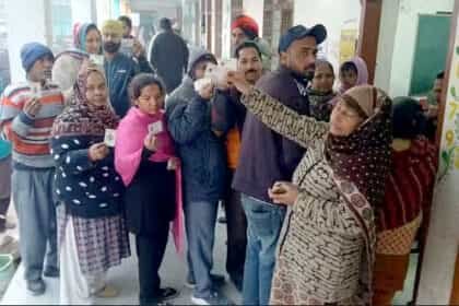 पंजाब में पांच निगमों, 41 परिषद और पंचायतों के लिए मतदान शुरू, शाम को आएगा परिणाम