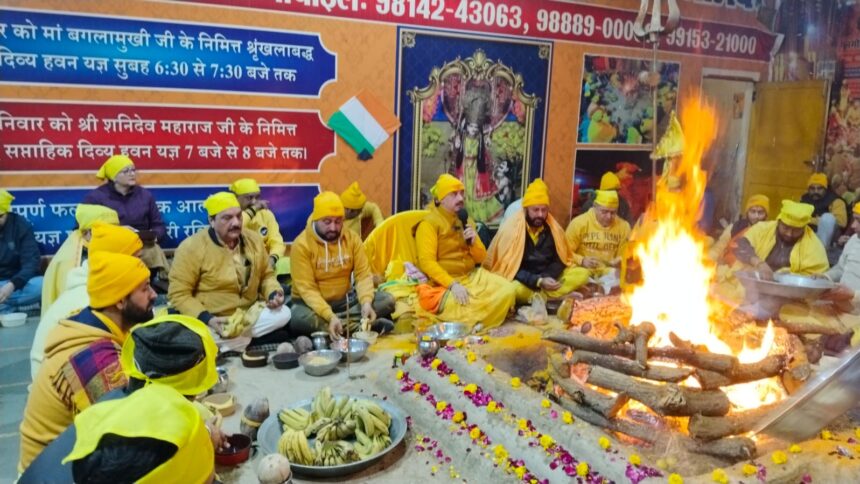 अध्यात्म से व्यक्ति को भीतर से आत्मविश्वास व मानसिक बल मिलता है: नवजीत भारद्वाज