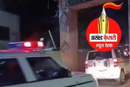 केजरीवाल अपनी पत्नी के साथ विपश्यना के लिए होशियारपुर पहुँचे; केजरीवाल के काफिले पर दिल्ली-पंजाब के भाजपा और कांग्रेस नेताओं ने उठाए सवाल