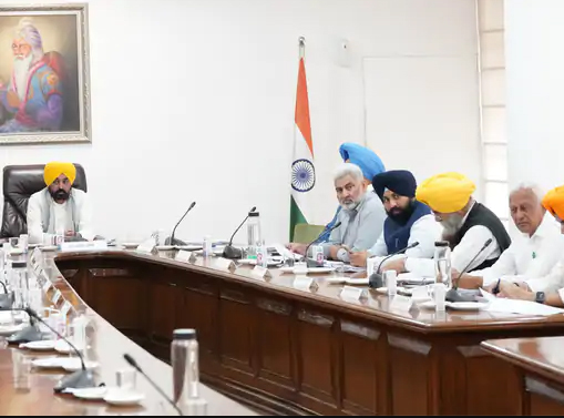 कैबिनेट मीटिंग: दूसरे राज्यों की जेलों में बंद कुख्यात अपराधियों को पंजाब लाने के लिए नई  पॉलिसी को दी मंजूरी