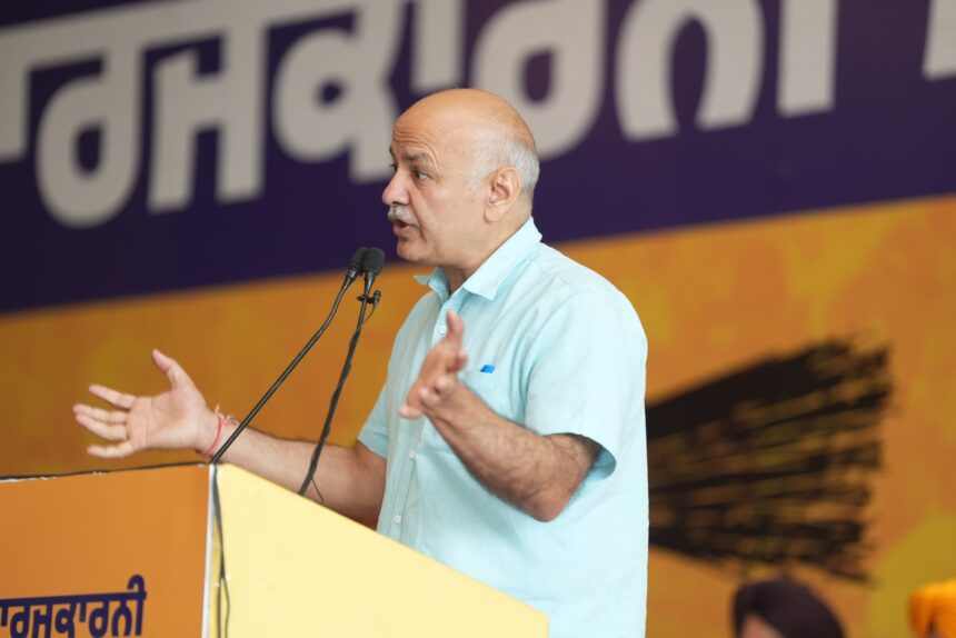 2000 करोड़ के घोटाले में फंसे मनीष सिसोदिया, ACB ने दर्ज की FIR