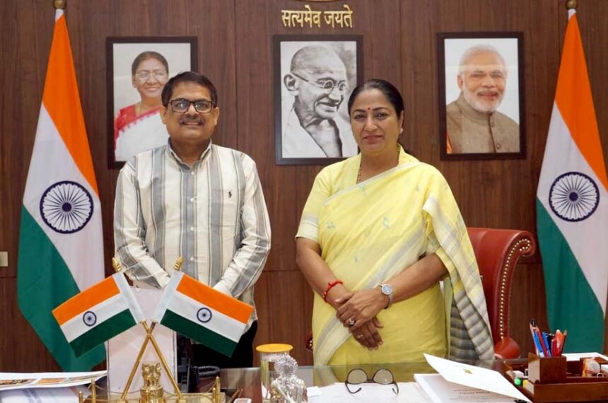 दिल्ली की मुख्यमंत्री रेखा गुप्ता से मिले अमित तनेजा,  दिल्ली में आज ट्रिपल इंजन सरकार बनने पर दी बधाई