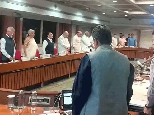 पहलगाम हमले को लेकर हुई सर्वदलीय बैठक: सरकार ने सुरक्षा में चूक मानी; राहुल गांधी बोले- केंद्र सरकार के हर एक्शन को पूरा सपोर्ट