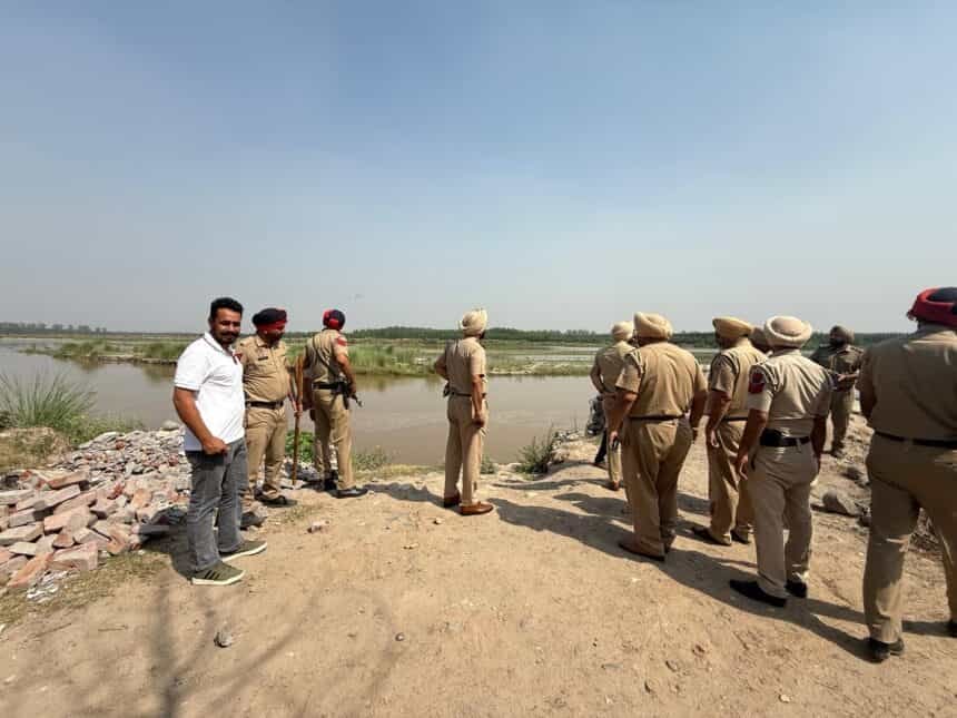 जालंधर ग्रामीण पुलिस की बड़ी कार्रवाई: फिल्लौर सब-डिवीजन में छापेमारी, 8000 लीटर लाहन और 82500 मिलीलीटर अवैध शराब जब्त, 4 गिरफ्तार