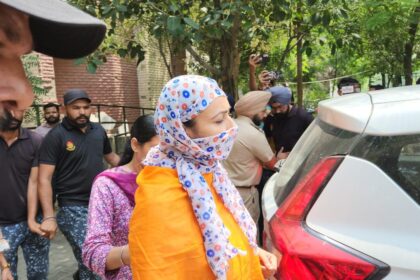 आय से अधिक संपत्ति मामले में रिमांड पर चल रही बर्खास्त महिला कांस्टेबल अमनदीप कौर की तबीयत बिगड़ी, सिविल अस्पताल बठिंडा में भर्ती”