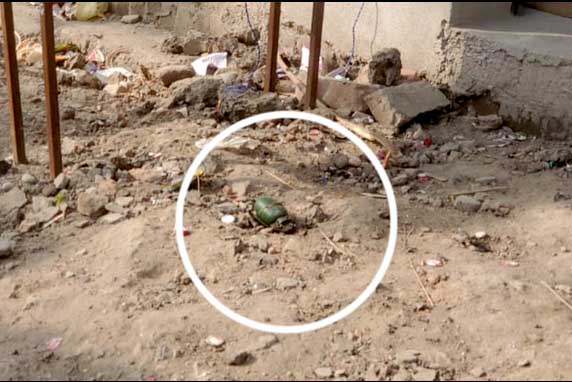 गैंगस्टर्स ने ग्रेनेड वाली पोस्ट की वायरल: पुलिस में मची भगदड़, कहा-डमी ग्रेनेड
