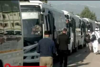 सीजफायर के बाद हज का दूसरा बैच मक्का रवाना: योगी बोले- कोई हमें छेड़ेगा तो छोड़ेंगे नहीं