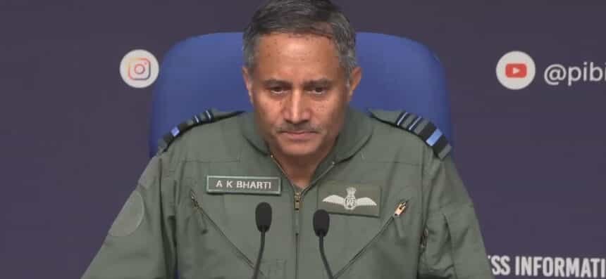 भारत की लड़ाई आतंकवाद से, न कि किसी देश से: एयर मार्शल एके भारती