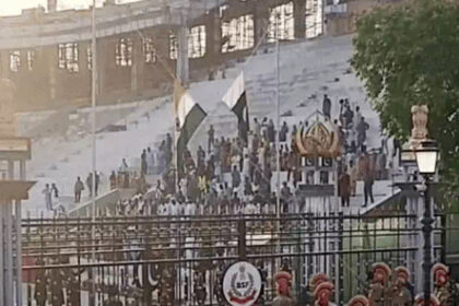 पाकिस्तान में बौखलाहट : पाकिस्तान ने FM पर भारतीय गानों पर लगाया बैन