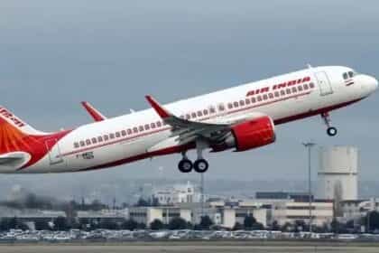 थाईलैंड में एअर इंडिया के प्लेन की इमरजेंसी लैंडिंग:बम होने की सूचना, फुकेट से दिल्ली आ रहा था; 156 यात्री सवार थे