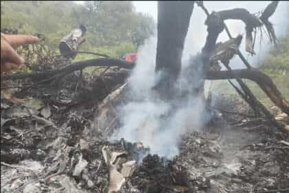 केदारनाथ के पास हेलिकॉप्टर क्रैश: पायलट समेत 7 श्रद्धालुओं की मौत, मरने वालों में एक 2 साल का बच्चा भी