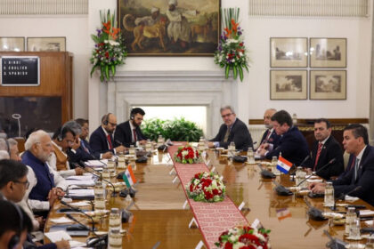 दिल्ली में प्रधानमंत्री मोदी और पराग्वे के राष्ट्रपति सैंटियागो पेना की महत्वपूर्ण बैठक, आर्थिक सहयोग और साझेदारी को लेकर बनी सहमति