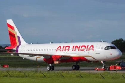 जयपुर एयरपोर्ट पर एअर इंडिया फ्लाइट की इमरजेंसी लैंडिंग: कार्गो गेट खुला होने का संकेत मिला
