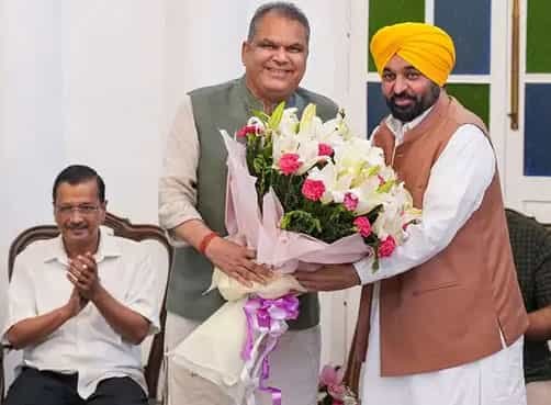 लुधियाना से उपचुनाव जीतने वाले संजीव अरोड़ा ने पंजाब के मंत्रीपद की शपथ ली: करीब साढ़े 3 साल के कार्यकाल में AAP सरकार का 7वां कैबिनेट विस्तार