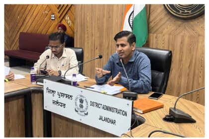 जालंधर में निवेशकों की सुविधा के लिए डिप्टी कमिश्नर ने शुरू की हेल्पलाइन और व्हाट्सएप एक्शन लाइन सेवा