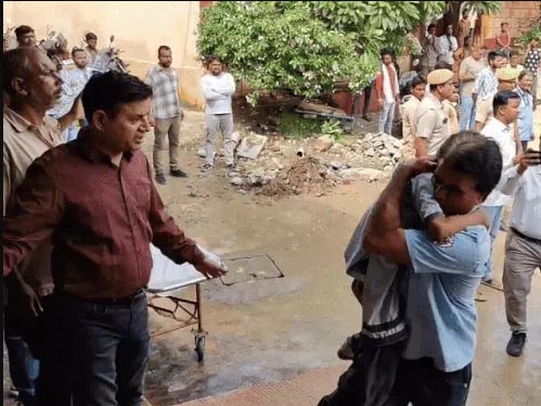 राजस्थान के झालावाड़ में सरकारी स्कूल की बिल्डिंग का हिस्सा गिरने से 7 बच्चों की मौत: 28 घायल, 9 गंभीर