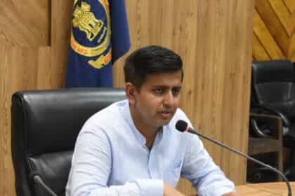 नगर निगम, पुलिस और अग्निशमन विभाग के अधिकारियों को 26 अगस्त तक प्रस्तावित स्थानों की पूरी रिपोर्ट प्रस्तुत करने को कहा