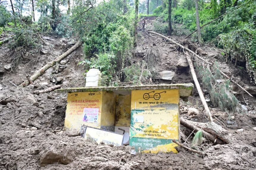 उत्तराखंड: भारी बारिश का अलर्ट जारी, दून, उत्तरकाशी में ऑरेंज अलर्ट