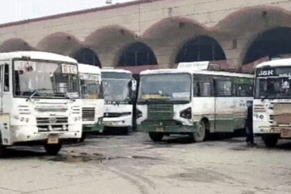 डेढ़ घंटे में ही पंजाब सरकार ने PRTC-पनबस कॉन्ट्रैक्ट मुलाजिमों की सुनी: हड़ताल खत्म, बेतन जारी