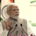 मोदी बोले – किसानों के हित से समझौता नहीं, ट्रंप ने कहा – मुझे कुछ नहीं पता**