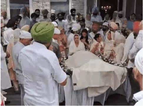 पंजाबी कॉमेडी किंग भल्ला का मोहाली में अंतिम संस्कार : नीरू बाजवा, अमर नूरी, गिप्पी ग्रेवाल पहुंचे