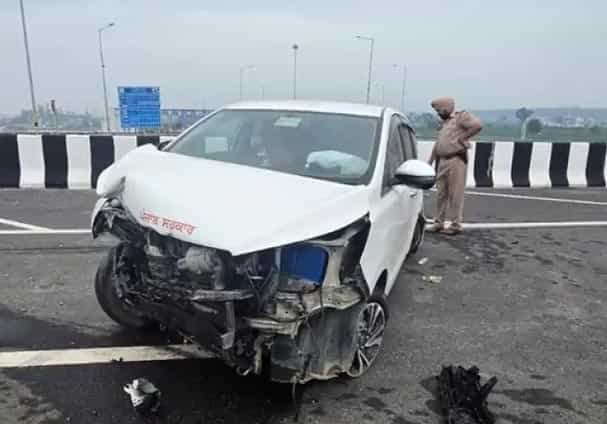 लुधियाना से आप विधायक राजिंद्रपाल कौर छीना की कार डिवाइडर से टकराई, गंभीर घायल