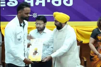 पंजाब सरकार की ओर से मिशन रोजगार के तहत 271 युवाओं को दिए नियुक्ति पत्र, “लड़ती फौजें होती हैं, नाम जरनैलों का होता है।” उसी तरह असल मेहनत आपने की है, मेरा तो बस नाम है-मुख्यमंत्री भगवंत मान